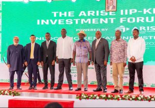 Afritrade-Consulting-Group-Group-photo-with-H.E-Ruto